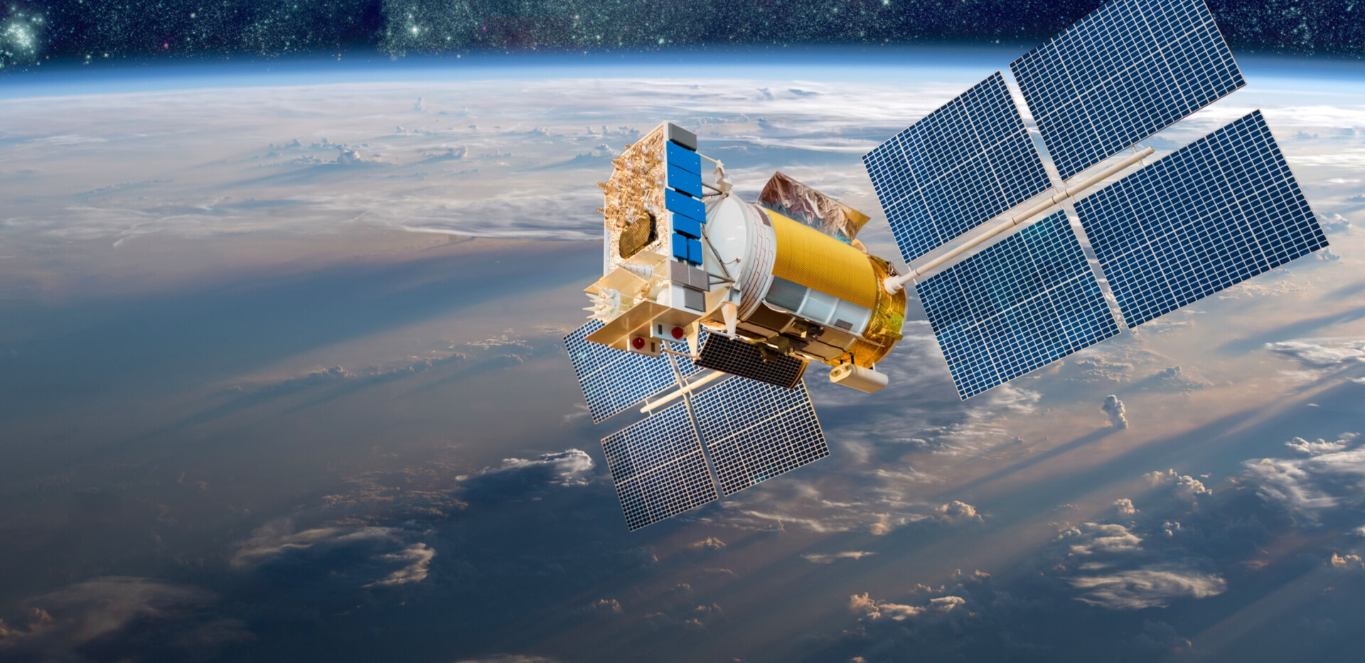 DSF-Kevlar-EXO-orbital-debri-hero-image-1440x700@2x KevlarEXO International space station